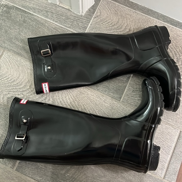 Black Hunter Rain Boots - Picture 2 of 7